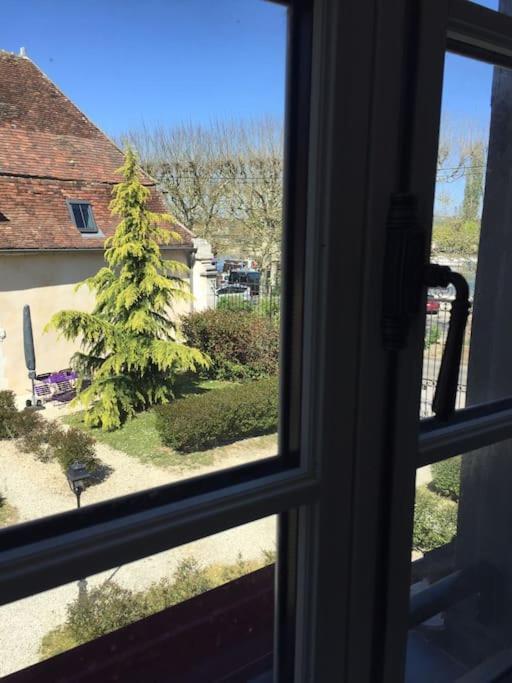 Bel Appart Au Bord De L'Eau Proche Gare Avec Wifi Auxerre Exteriér fotografie