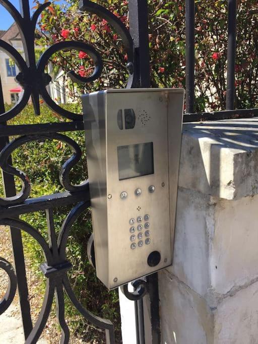 Bel Appart Au Bord De L'Eau Proche Gare Avec Wifi Auxerre Exteriér fotografie